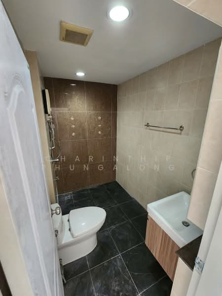 Baan Klang Muang S-Sense Rama 9-Ladprao : บ้านกลางเมือง เอสเซ้นส์ พระราม 9-ลาดพร้าว, กรุงเทพ, ซอยลาดพร้าว 84 ถนนลาดพร้าว, วังทองหลาง, กรุงเทพ, 180 ตร.ม., ทาวน์เฮ้าส์ ให้เช่า, โดย Charinthip Phungalong, 500368477 - DDproperty.com