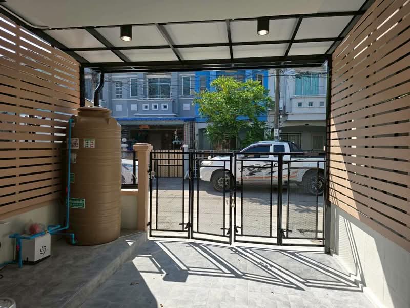 Moobaan KC Ramintra 3, Bangkok, Soi Hatairat 39, Sam Wa Tawan Tok, Khlong Sam Wa, Bangkok, 2 Bedrooms, 100 sqm, Townhouse For Sale, by NR AGENT, 500368493 - DDproperty.com