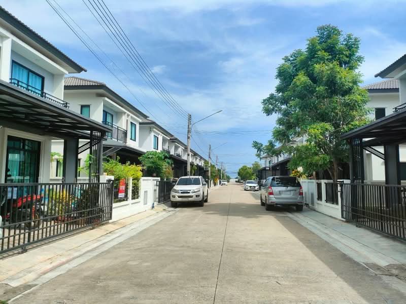 Britania Bangna Km. 42 : บริทาเนีย บางนา กม. 42, ฉะเชิงเทรา, 199 5 ถ.จรัญนนท์, บางวัว, บางปะกง, ฉะเชิงเทรา, 150 ตร.ม., บ้านเดี่ยว ขาย, โดย The Best Property Agent กุ้ง, 500368506 - DDproperty.com