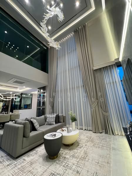 Three-story detached house for rent, fully furnished with built-in furniture and a private elevator, Bangkok, Suan Luang, Bangkok, 4 Bedrooms, 587 sqm, Single Detached House For Rent, by Charinthip Phungalong, 500368525 - DDproperty.com