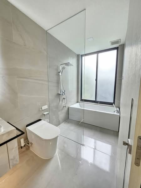 VIVE Krungthep Kreetha, Bangkok, Krungthep Kreetha Road, Saphan Sung, Bangkok, 4 Bedrooms, 421 sqm, Single Detached House For Rent, by NR AGENT, 500368533 - DDproperty.com