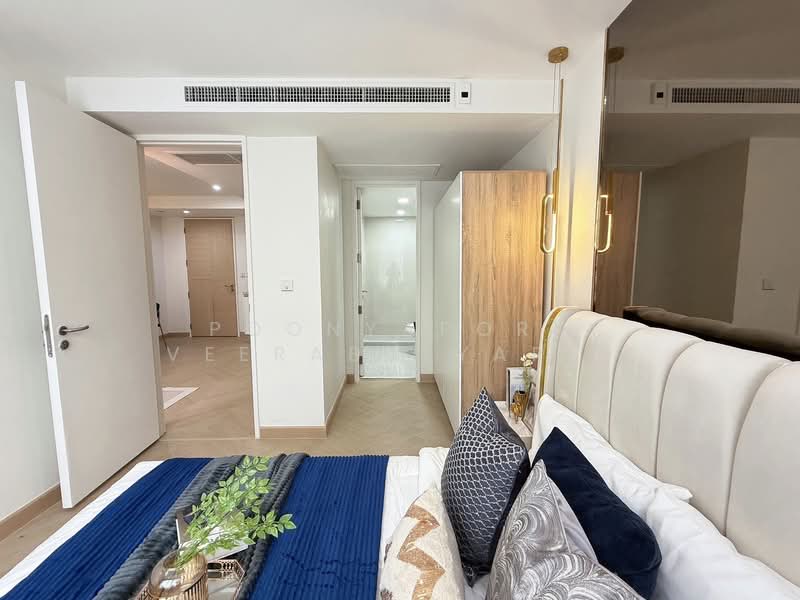 Collezio Sathorn-Pipat, Bangkok, 41 Soi Pipat 1 Silom Road, Silom, Bang Rak, Bangkok, 1 Bedroom, 42 sqm, Condo For Sale, by Poonyaporn Veerabulyarit, 500368546 - DDproperty.com