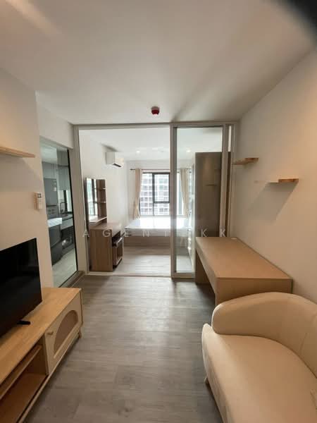 Regent Home Wutthakat, Bangkok, Wutthakat Road, Talat Plu, Thon Buri, Bangkok, 1 Bedroom, 26 sqm, Condo For Rent, by Agentbkk, 500368571 - DDproperty.com