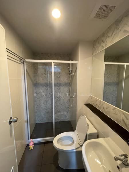 Regent Home Wutthakat, Bangkok, Wutthakat Road, Talat Plu, Thon Buri, Bangkok, 1 Bedroom, 26 sqm, Condo For Rent, by Agentbkk, 500368584 - DDproperty.com