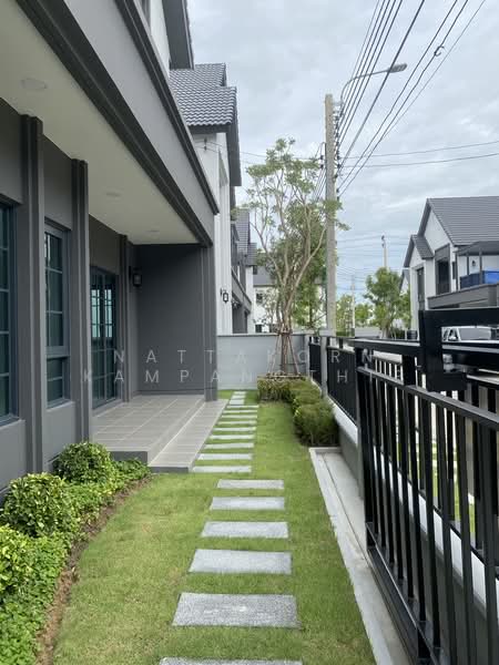 Centro Bangna, Samut Prakan, 111 Soi 3, Bang Kaeo, Bang Plee, Samut Prakan, 4 Bedrooms, 580 sqm, Single Detached House For Rent, by Nattakorn Kampangthip, 500368594 - DDproperty.com
