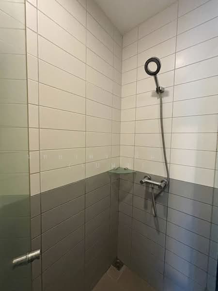 IDEO MOBI Sukhumvit 81, Bangkok, 2097 Sukhumvit Road, Bang Chak, Phra Khanong, Bangkok, 1 Bedroom, 22 sqm, Condo For Rent, by Nattayaporn Peumkul (Benz), 500368634 - DDproperty.com