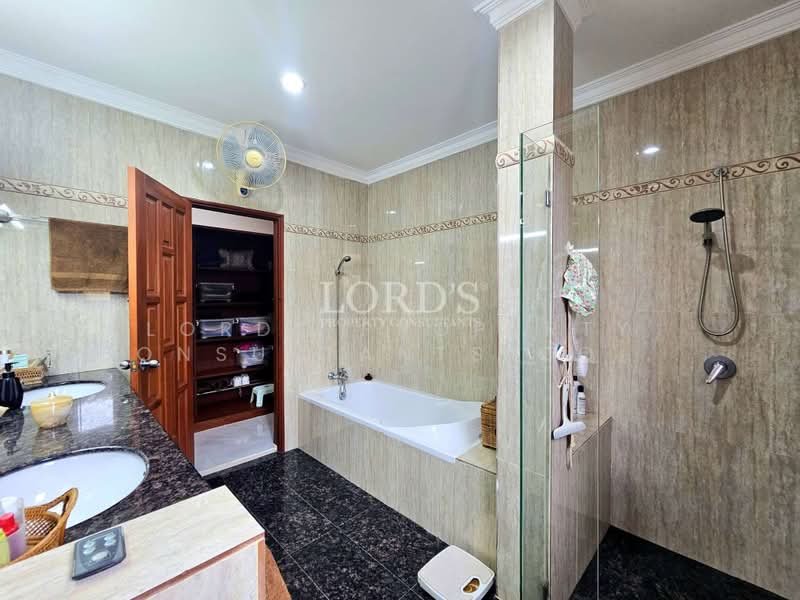 Hua Hin Soi 114, Prachuap Khiri Khan, 114 Soi Moo Baan Hua Na Nong Kae, Nong Kae, Hua Hin, Prachuap Khiri Khan, 3 Bedrooms, 250 sqm, Villa For Sale, by Mark Puttkammer, 500368645 - DDproperty.com