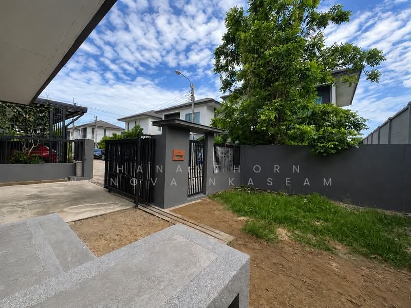 Britania Srinakarin, Samut Prakan, Namdang-Bangplee Road, Bang Kaeo, Bang Plee, Samut Prakan, 3 Bedrooms, 140 sqm, Single Detached House For Sale, by Thananthorn Wongvarnkaseam, 500368649 - DDproperty.com