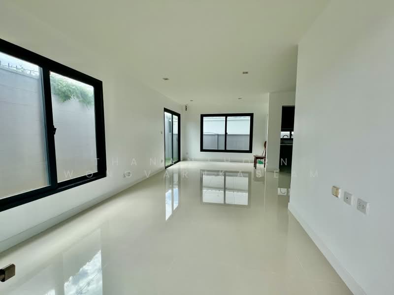 Britania Srinakarin, Samut Prakan, Namdang-Bangplee Road, Bang Kaeo, Bang Plee, Samut Prakan, 3 Bedrooms, 140 sqm, Single Detached House For Sale, by Thananthorn Wongvarnkaseam, 500368649 - DDproperty.com