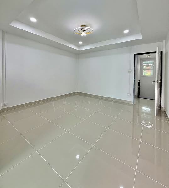 Suan Thong 3 Tiwanon-Nakhon In, Nonthaburi, Talat Kwan, Muang Nonthaburi, Nonthaburi, 2 Bedrooms, 110 sqm, Townhouse For Sale, by บุษบากร (เจี๊ยบ), 500368653 - DDproperty.com