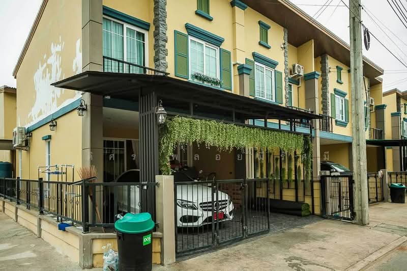 Golden Town Rattanathibet-Saima Station : โกลเด้น ทาวน์ รัตนาธิเบศร์-สถานีรถไฟฟ้าไทรม้า, นนทบุรี, ซอยวัดเพลง-บางนา ถนนรัตนาธิเบศร์, ตลาดขวัญ, เมืองนนทบุรี, นนทบุรี, 120 ตร.ม., ทาวน์เฮ้าส์ ให้เช่า, โดย อดิศร พลอยมีรัศมี, 500368658 - DDproperty.com
