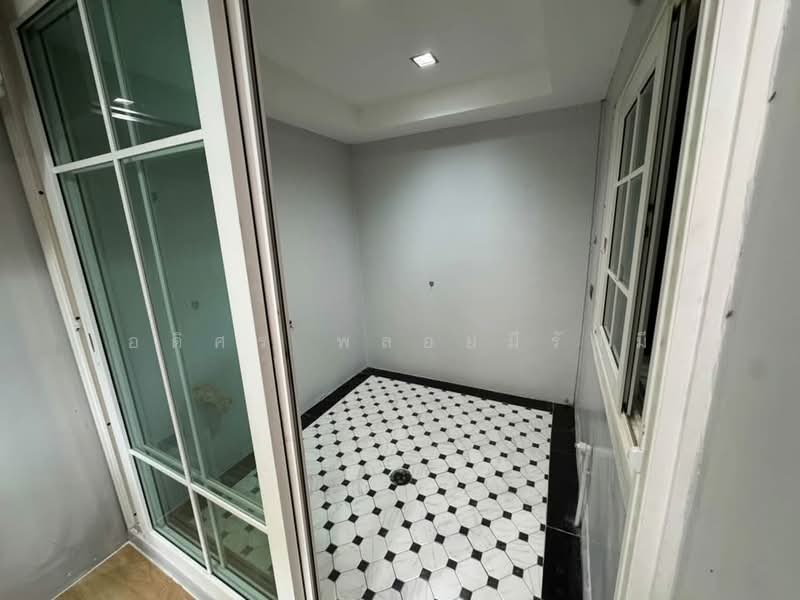 Golden Town Rattanathibet-Saima Station, Nonthaburi, Soi Wat Pleng-Bang Na Alley, Rattanathibet Road, Talat Kwan, Muang Nonthaburi, Nonthaburi, 4 Bedrooms, 120 sqm, Townhouse For Rent, by Adisorn Ploymeerassamee, 500368658 - DDproperty.com