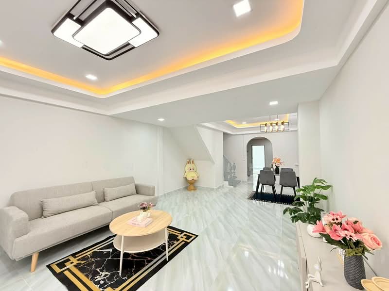 Poonsin Thani 1, Bangkok, Khlong Song Ton Nun, Lat Krabang, Bangkok, 3 Bedrooms, 92 sqm, Townhouse For Sale, by ปัญญา สมหมาย, 500368665 - DDproperty.com
