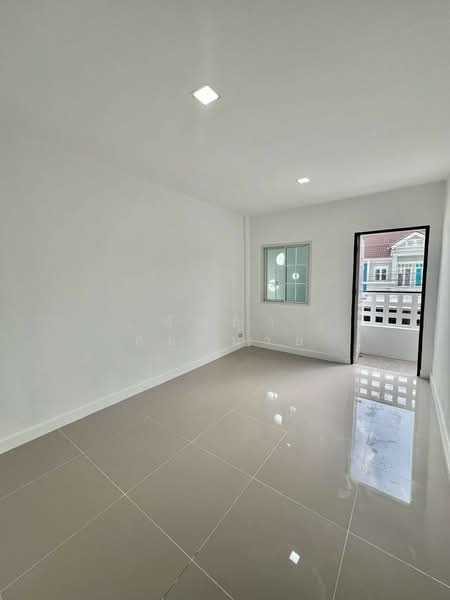 Moobaan Piyawararom Khlong 4 : หมู่บ้านปิยวรารมย์ คลอง 4, ปทุมธานี, ถนน ไสวประชาราษฎร์, บึงยี่โถ, ธัญบุรี, ปทุมธานี, 90 ตร.ม., ทาวน์เฮ้าส์ ขาย, โดย ปัญญา สมหมาย, 500368673 - DDproperty.com