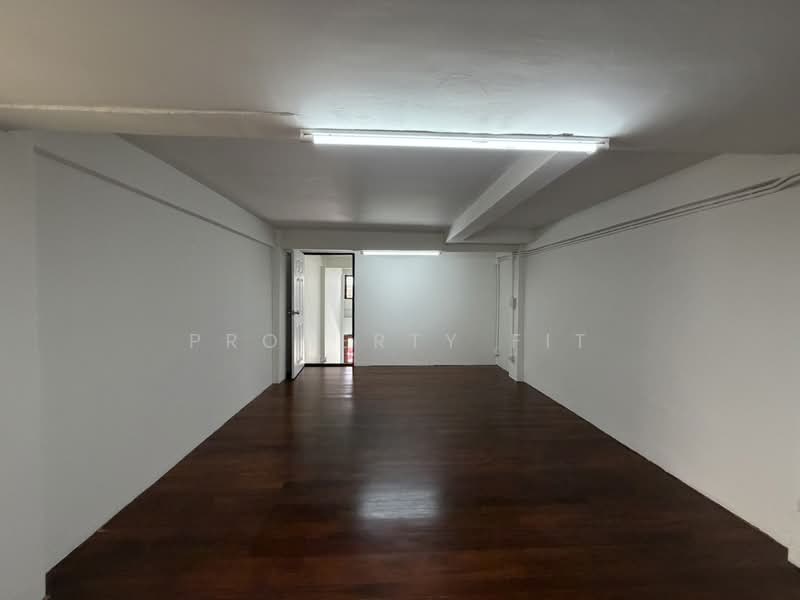 Shop for rent in Sukhumvit soi 1 near Bumrungrad hospital, Bangkok, สุขุมวิท 1, Khlongtoei Nua, Watthana, Bangkok, , 76 sqm, Retail Space For Rent, by Property Fit, 500368748 - DDproperty.com