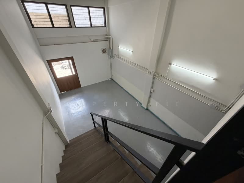 Shop for rent in Sukhumvit soi 1 near Bumrungrad hospital, Bangkok, สุขุมวิท 1, Khlongtoei Nua, Watthana, Bangkok, , 76 sqm, Retail Space For Rent, by Property Fit, 500368748 - DDproperty.com