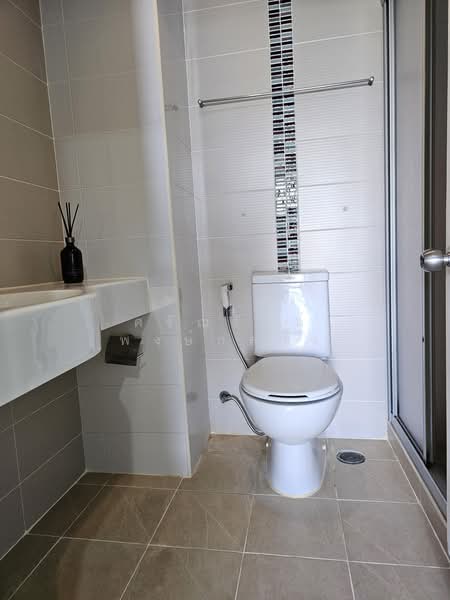 Lumpini Place Rama 9-Ratchada, Bangkok, Rama 9 Road, Huai Khwang, Bangkok, 1 Bedroom, 34 sqm, Condo For Rent, by Saranrat Pongklang, 500368769 - DDproperty.com