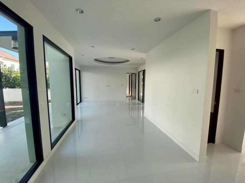 Urgent Sale Large 2-Story Detached House 4 Bed Malin Village Thap Ma Rayong 500K Discount Last 2 Uni, Rayong, Thapma, Muang Rayong, Rayong, 4 Bedrooms, 240 sqm, Single Detached House For Sale, by วาสนา ดวงจันทร์, 500368807 - DDproperty.com