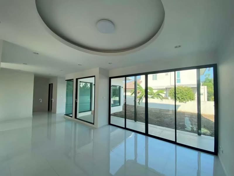 Urgent Sale Large 2-Story Detached House 4 Bed Malin Village Thap Ma Rayong 500K Discount Last 2 Uni, Rayong, Thapma, Muang Rayong, Rayong, 4 Bedrooms, 240 sqm, Single Detached House For Sale, by วาสนา ดวงจันทร์, 500368807 - DDproperty.com