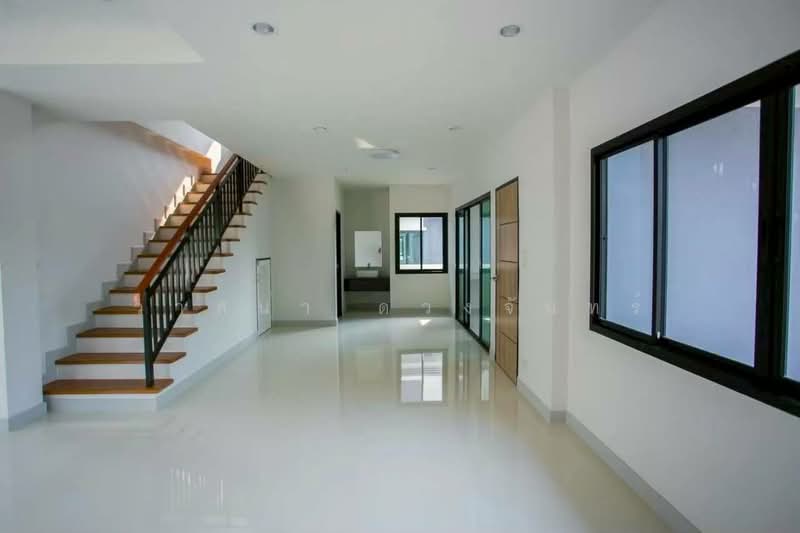 ขายด่วน บ้านเดี่ยว 2 ชั้น ไซส์ใหญ่ 4 นอน มาลิน วิลเลจ ทับมา ระยอง ลด 5 แสนบาท 2 หลังสุดท้าย, ระยอง, ทับมา, เมืองระยอง, ระยอง, 240 ตร.ม., บ้านเดี่ยว ขาย, โดย วาสนา ดวงจันทร์, 500368807 - DDproperty.com