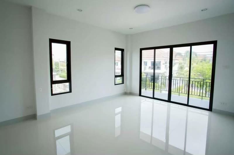 Urgent Sale Large 2-Story Detached House 4 Bed Malin Village Thap Ma Rayong 500K Discount Last 2 Uni, Rayong, Thapma, Muang Rayong, Rayong, 4 Bedrooms, 240 sqm, Single Detached House For Sale, by วาสนา ดวงจันทร์, 500368807 - DDproperty.com