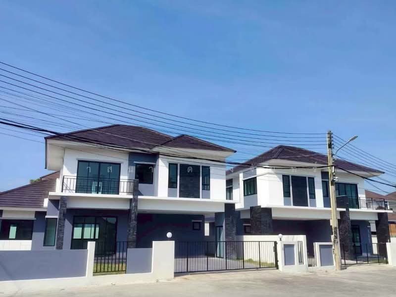 ขายด่วน บ้านเดี่ยว 2 ชั้น ไซส์ใหญ่ 4 นอน มาลิน วิลเลจ ทับมา ระยอง ลด 5 แสนบาท 2 หลังสุดท้าย, ระยอง, ทับมา, เมืองระยอง, ระยอง, 240 ตร.ม., บ้านเดี่ยว ขาย, โดย วาสนา ดวงจันทร์, 500368807 - DDproperty.com