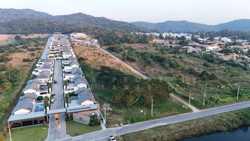 Hua Hin Soi 112 Pineapple Golf, Prachuap Khiri Khan, GW4P+GM4, Thap Tai, Hua Hin District, Prachuap Khiri Khan 77110, Thap Tai, Hua Hin, Prachuap Khiri Khan, 1 Bedroom, 1,600 sqm, Land For Sale, by Mark Puttkammer, 500368828 - DDproperty.com
