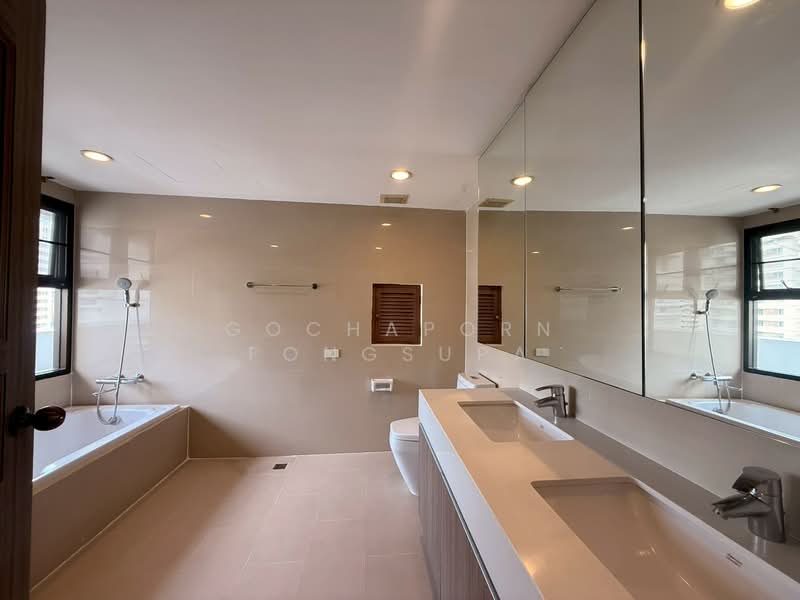 Sethiwan Mansion Sukhumvit 49, Bangkok, Soi Sukhumvit 49, Khlong Tan Nua, Watthana, Bangkok, 3 Bedrooms, 325 sqm, Condo For Rent, by Gochaporn Fongsupa, 500368885 - DDproperty.com