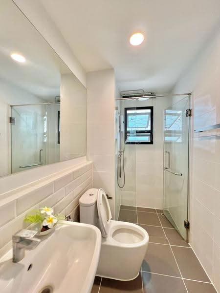 Life Bangkok Boulevard Ramintra 65, Bangkok, 50 Ramintra Road, Tha Rang, Bang Khen, Bangkok, 4 Bedrooms, 220 sqm, Single Detached House For Rent, by Sarttra Wang, 500368918 - DDproperty.com