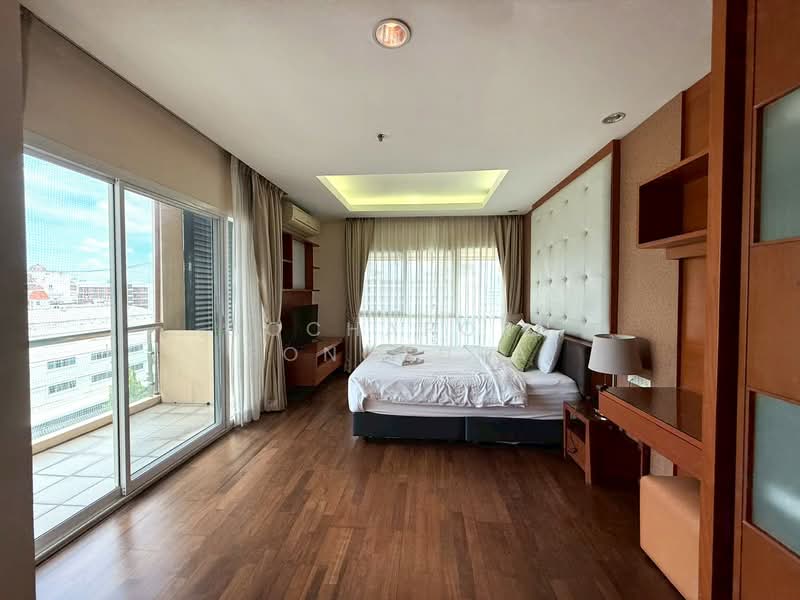 42 Grand Residence, Bangkok, 24 Soi Sukhumvit 42, Phra Kanong, Khlong Toei, Bangkok, 3 Bedrooms, 230 sqm, Condo For Rent, by Gochaporn Fongsupa, 500368928 - DDproperty.com