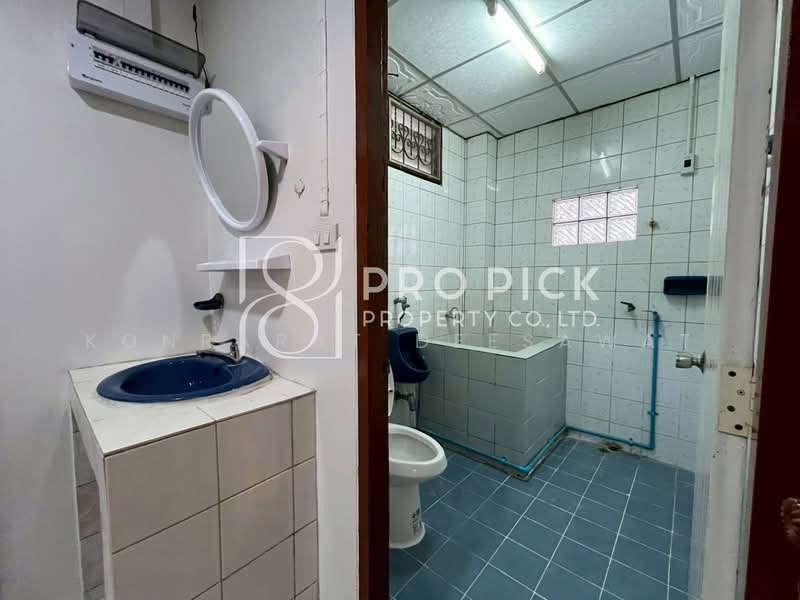 Single House in Prime Sukhumvit 101/1 BTS Punnawithi, Bangkok, Bang Chak, Phra Khanong, Bangkok, 3 Bedrooms, 132 sqm, Single Detached House For Sale, by Konrarat Deesawat, 500368934 - DDproperty.com