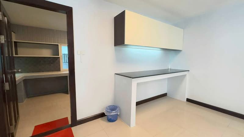 บ้านให้เช่า – ใกล้โรงเรียนนานาชาตินครพายัพ เพียง 5 นาที ค่าเช่า 30,000 บาท / เดือน No.4H181, Chiang Mai, Chang Phuak, Muang Chiang Mai, Chiang Mai, 3 Bedrooms, 200 sqm, Single Detached House For Rent, by กัน, 500368946 - DDproperty.com