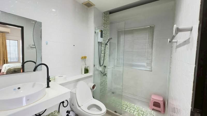 บ้านให้เช่า – ใกล้โรงเรียนนานาชาตินครพายัพ เพียง 5 นาที ค่าเช่า 30,000 บาท / เดือน No.4H181, Chiang Mai, Chang Phuak, Muang Chiang Mai, Chiang Mai, 3 Bedrooms, 200 sqm, Single Detached House For Rent, by กัน, 500368946 - DDproperty.com