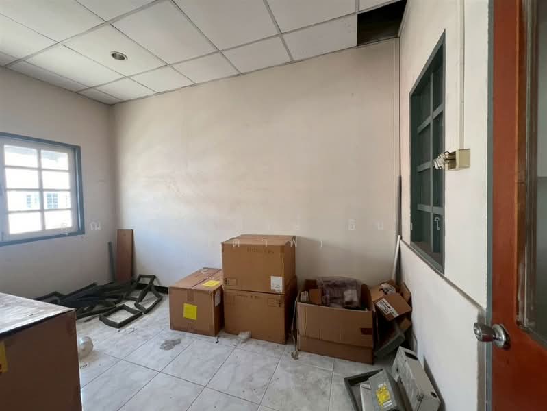 บุญโตปาร์ควิลล์ (Boonto Park Ville), Nonthaburi, ถนนรัตนาธิเบศร์, Bang Kra So, Muang Nonthaburi, Nonthaburi, 6 Bedrooms, 180 sqm, Townhouse For Sale, by คุณ ปิยะพงษ์ อินทโต (ต๊าฟ), 500368955 - DDproperty.com