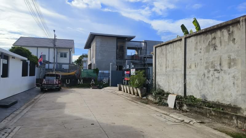 ขายด่วน ที่ดินพร้อมโรงจอดรถ ขนาด 100 ตร.ว. ซอยจอมทอง 3 เขตจอมทอง กรุงเทพฯ, กรุงเทพ, จอมทอง, กรุงเทพ, 400 ตร.ม., ที่ดิน ขาย, โดย Anumas Hangkul, 500368957 - DDproperty.com