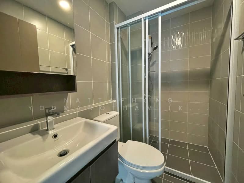 Aspire Pinklao-Arun Ammarin, Bangkok, Arun Amarin Road, Arun Amarin, Bangkok Noi, Bangkok, 1 Bedroom, 32 sqm, Condo For Rent, by NATTAPHONG Yodmanotham (K. Book), 500368972 - DDproperty.com