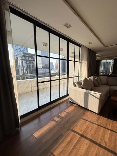 Somkid Gardens, Bangkok, Ploenchit, Lumphini, Pathum Wan, Bangkok, 2 Bedrooms, 251 sqm, Condo For Sale, by ธีรรัชต์ ศรีเล็กดี, 500368975 - DDproperty.com