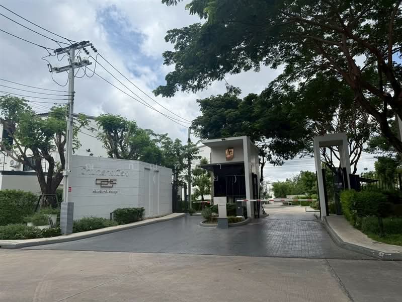 Baan Klang Muang Srinakarin – Onnut, Bangkok, 174 Soi On Nut 70/1, Prawet, Bangkok, 3 Bedrooms, 150 sqm, Townhouse For Sale, by คุณ กัญพิชา ชูกลิ่น (ฝ้าย), 500368988 - DDproperty.com