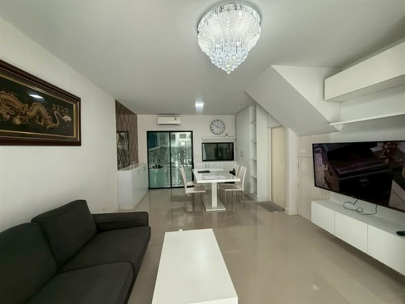 Baan Klang Muang Srinakarin – Onnut, Bangkok, 174 Soi On Nut 70/1, Prawet, Bangkok, 3 Bedrooms, 150 sqm, Townhouse For Sale, by คุณ กัญพิชา ชูกลิ่น (ฝ้าย), 500368988 - DDproperty.com