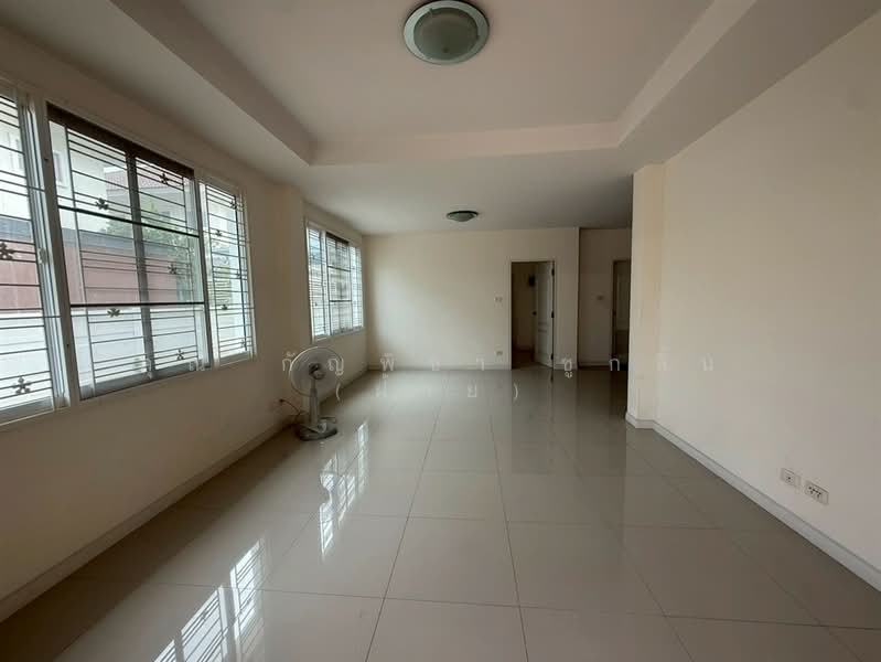 บ้านอาภากร 3 (Baan Apakorn 3) พุทธมณฑล, นครปฐม, ถนนพุทธมณฑลสาย4, ศาลายา, พุทธมณฑล, นครปฐม, 280 ตร.ม., บ้านเดี่ยว ขาย, โดย คุณ กัญพิชา ชูกลิ่น (ฝ้าย), 500368992 - DDproperty.com