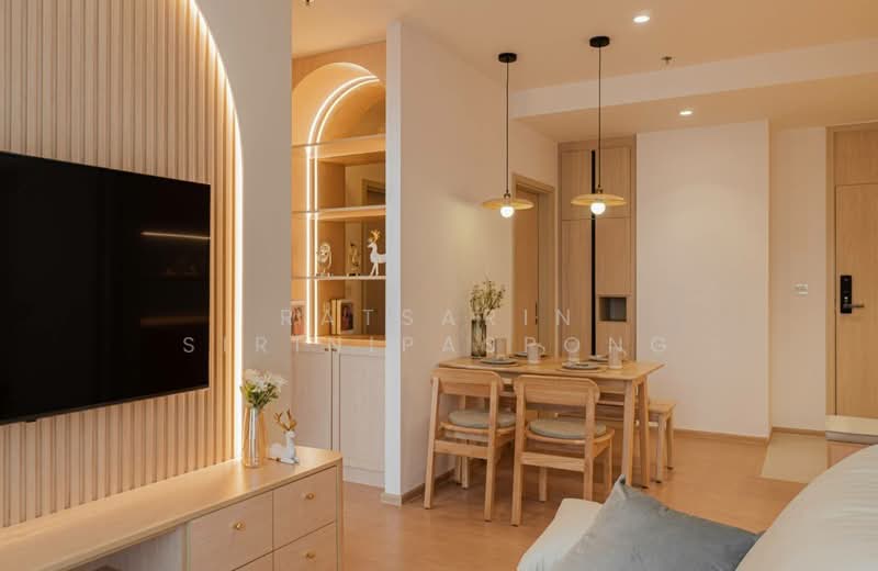 Maru Ekkamai 2, Bangkok, 70-5 Sukhumvit 63 Road, Phra Kanong Nua, Watthana, Bangkok, 2 Bedrooms, 60 sqm, Condo For Rent, by Ratsarin Sirinipaspong, 500368994 - DDproperty.com