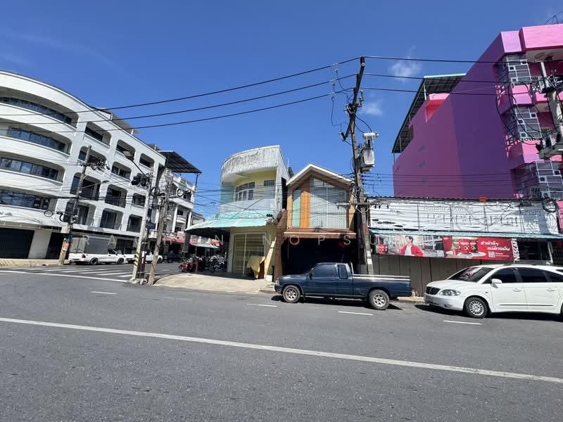sale! Two land plots with existing buildings opposite Srinakorn School. Suitable for a tutoring cent, Songkhla, Hat-Yai, Hat Yai, Songkhla, , 200 sqm, Land For Sale, by Rachen Nopsuwan, 500369012 - DDproperty.com