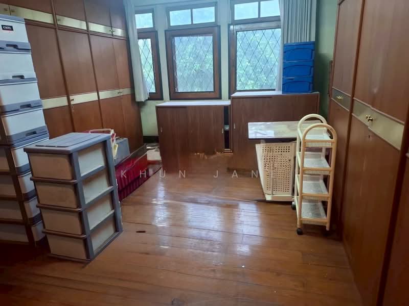 Detached House for Rent in Phrom Phong (SPSJP423), Bangkok, สุขุมวิท49, Khlong Tan Nua, Watthana, Bangkok, 3 Bedrooms, 500 sqm, Single Detached House For Rent, by Khun Jane, 500369023 - DDproperty.com