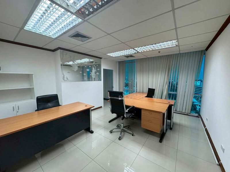 For Rent: Office Space Near MRT Huai Khwang (500 m) – 24-Hour Access (SPSSR260), Bangkok, รัชดาภิเษก, Din Daeng, Bangkok, , 300 sqm, Office Space For Rent, by Khun Poon, 500369041 - DDproperty.com
