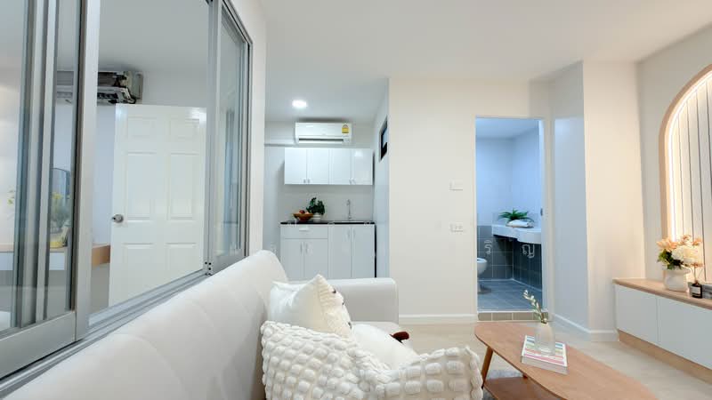 Lumpini Condo Town Bodindecha Ramkhamhaeng, Bangkok, Soi Ramkhamhaeng 43/1, Phlapphla, Wang Thonglang, Bangkok, 1 Bedroom, 28 sqm, Condo For Sale, by พงษ์ประเสริฐ ผาแดงจงเจริญ, 500369066 - DDproperty.com