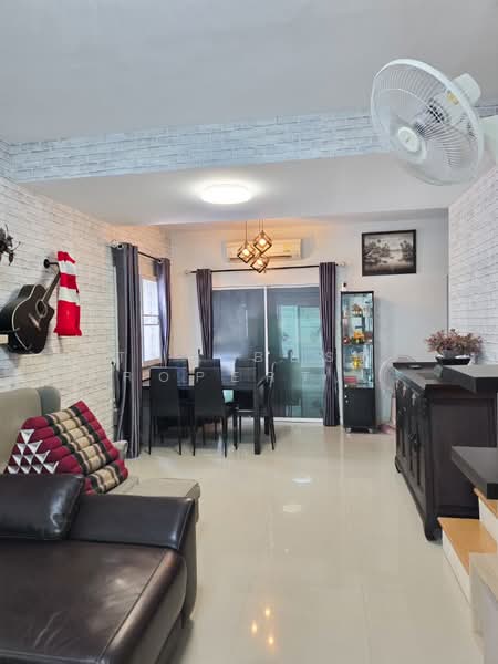 The Connect Ramintra-Minburi 2 : เดอะ คอนเนค รามอินทรา-มีนบุรี 2, กรุงเทพ, ถนนสามวา (สุวินทวงศ์), มีนบุรี, กรุงเทพ, 130 ตร.ม., ทาวน์เฮ้าส์ ขาย, โดย The Best Property บอส, 500369074 - DDproperty.com