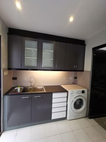 Townhome for Rent Near Phra Khanong BTS (SPSJP424), Bangkok, ปรีดี พนมยงค์ 26, Phra Kanong Nua, Watthana, Bangkok, 2 Bedrooms, 165 sqm, Townhouse For Rent, by Khun Jane, 500369085 - DDproperty.com
