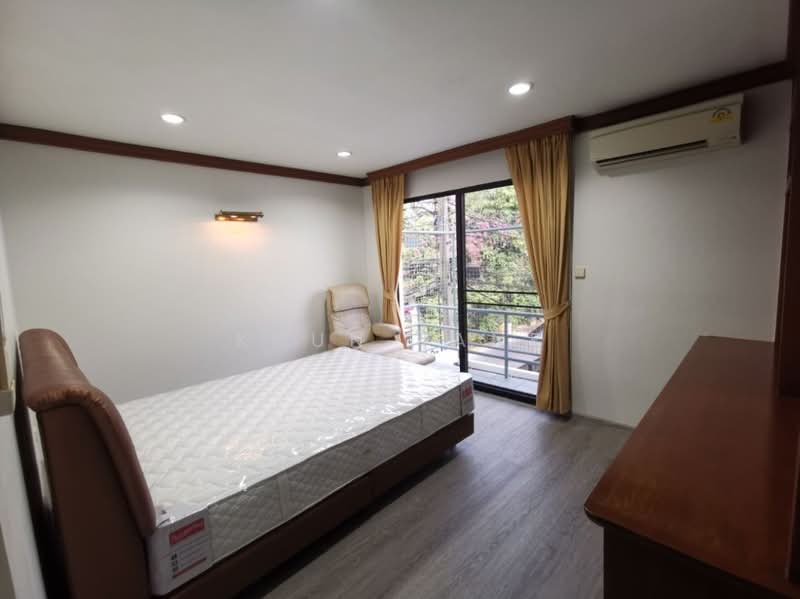 Townhome for Rent Near Phra Khanong BTS (SPSJP424), Bangkok, ปรีดี พนมยงค์ 26, Phra Kanong Nua, Watthana, Bangkok, 2 Bedrooms, 165 sqm, Townhouse For Rent, by Khun Jane, 500369085 - DDproperty.com