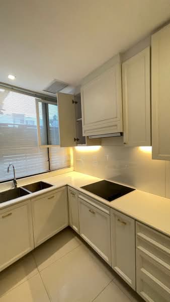 Baan Lux Sathon, Bangkok, Soi Meksawat, Chong Nonsi, Yan Nawa, Bangkok, 3 Bedrooms, 386 sqm, Condo For Rent, by Smart Living Bangkok Co.,Ltd., 500369111 - DDproperty.com