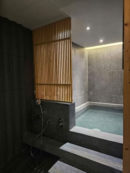 The Reserve 61 Hideaway, Bangkok, 92 Sukhumvit 61, Khlong Tan Nua, Watthana, Bangkok, 1 Bedroom, 53 sqm, Condo For Rent, by Tulaporn Onjun, 500369127 - DDproperty.com